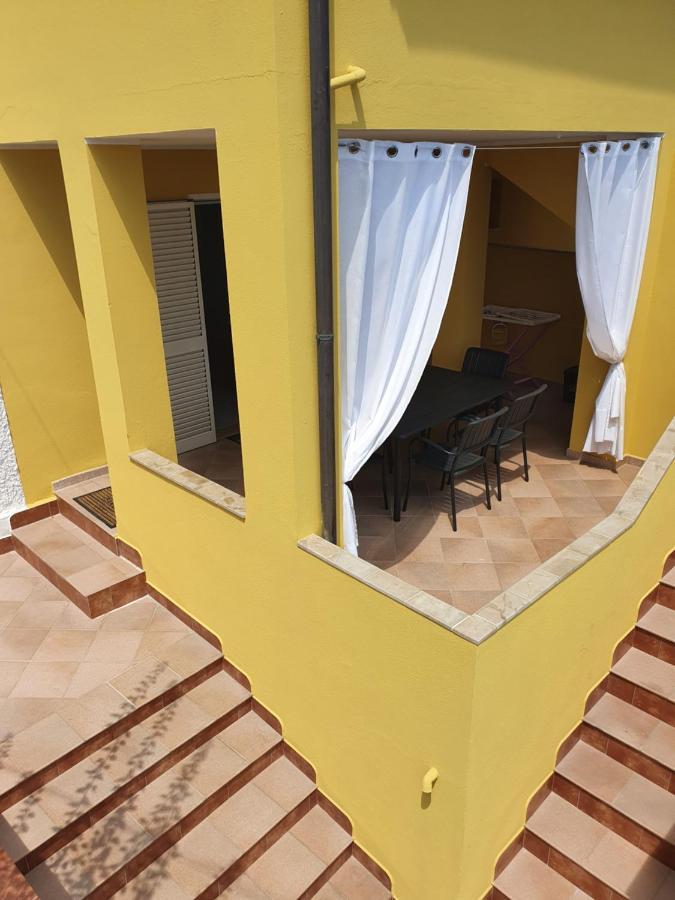 Ferienwohnung Yellowhouse Cala Gonone Exterior foto