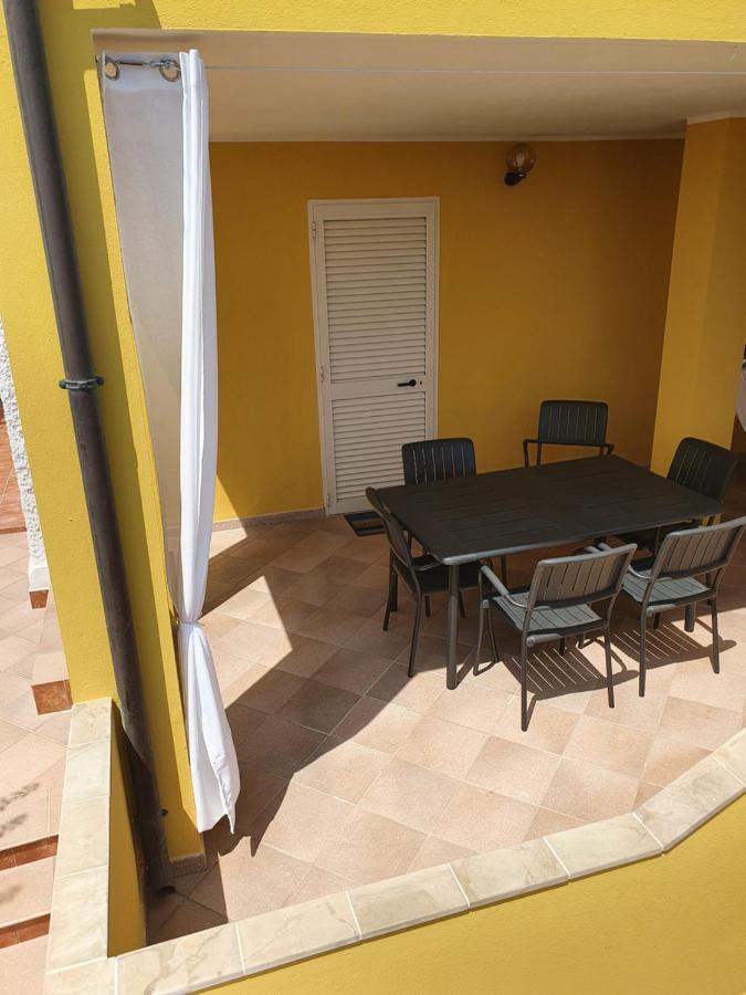 Ferienwohnung Yellowhouse Cala Gonone Exterior foto