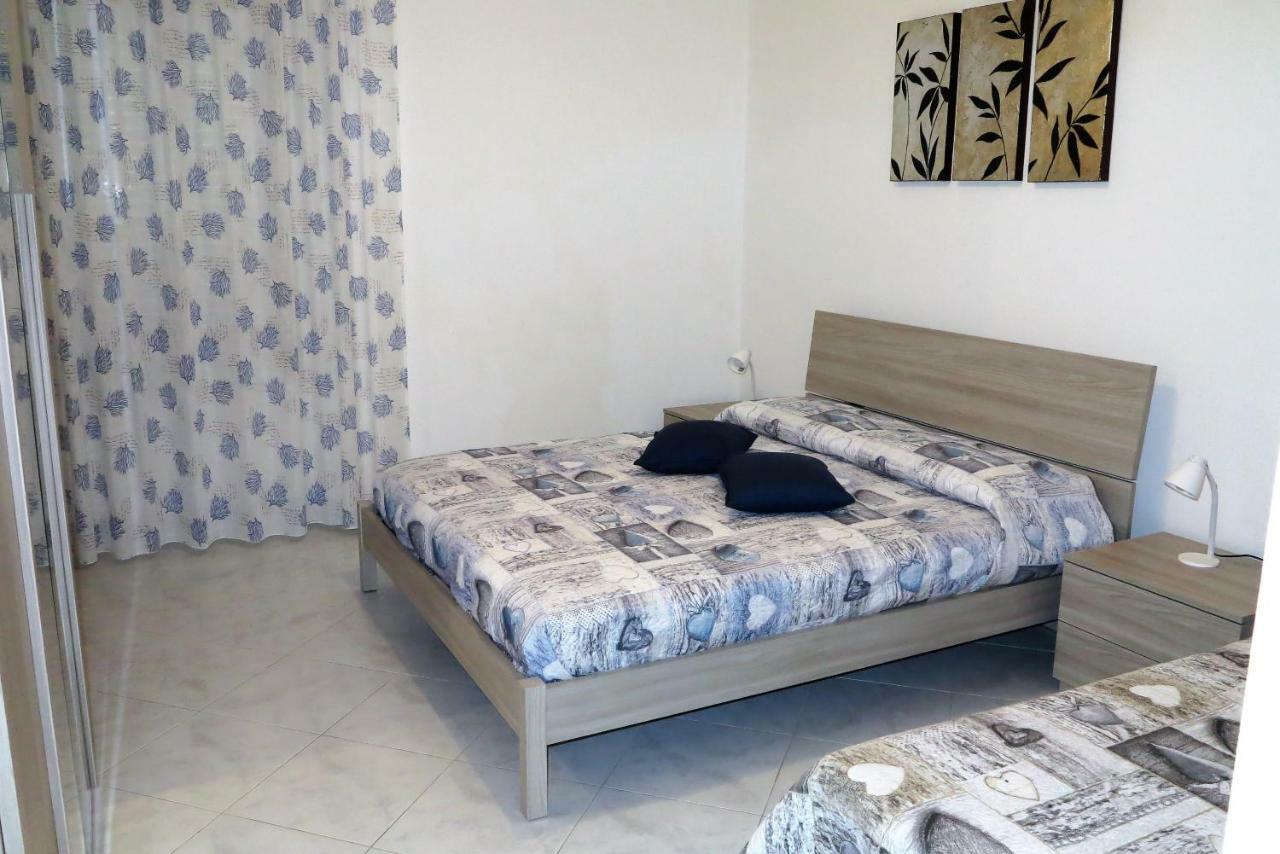 Ferienwohnung Yellowhouse Cala Gonone Exterior foto